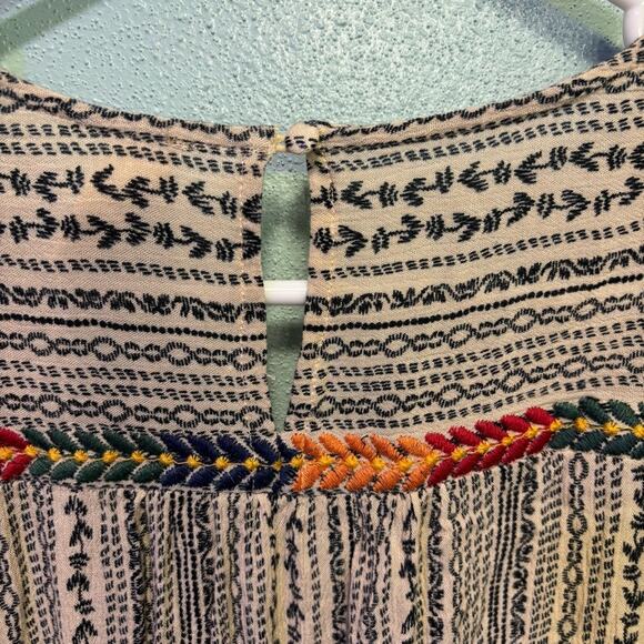 Savanna Jane Women’s Bohemian Floral Embroidered Long Sleeve V Neck Top Size M - Picture 6 of 9